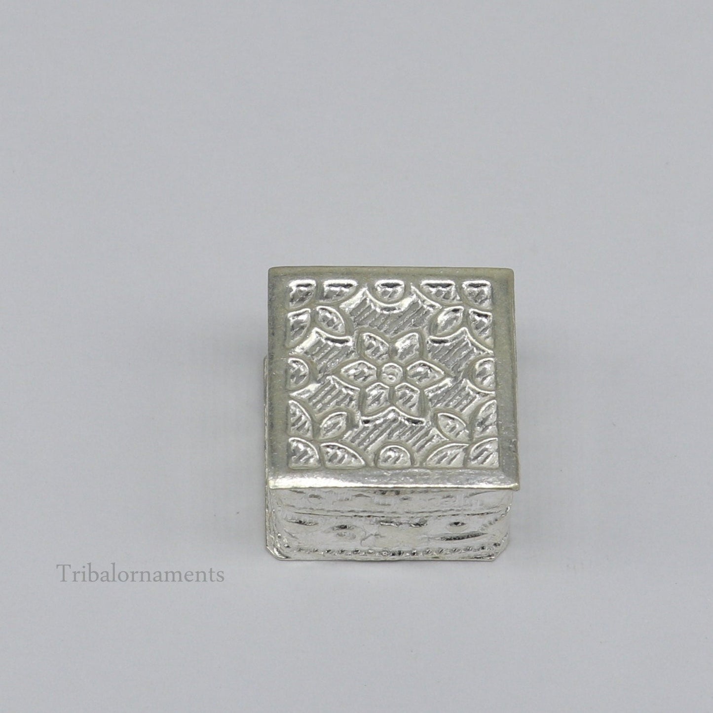 925 sterling silver trinket box with square shape, bridal design, decorative container, perfect for jewelry or eyeliner storage.
