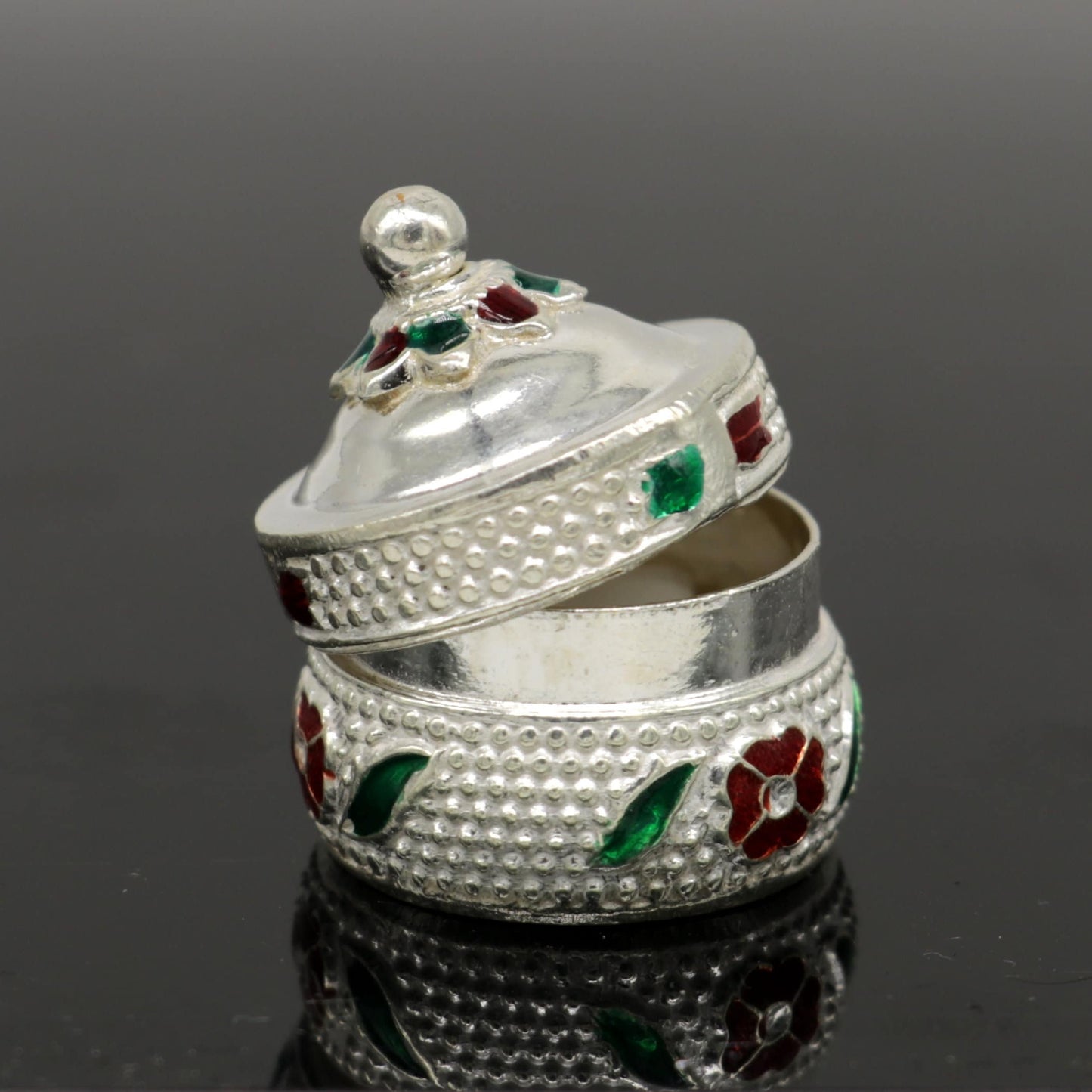 925 sterling silver unique antique design handmade brides eyes kajal box, surma box, kumkum sindur box, small trinket box article stb103 - TRIBAL ORNAMENTS