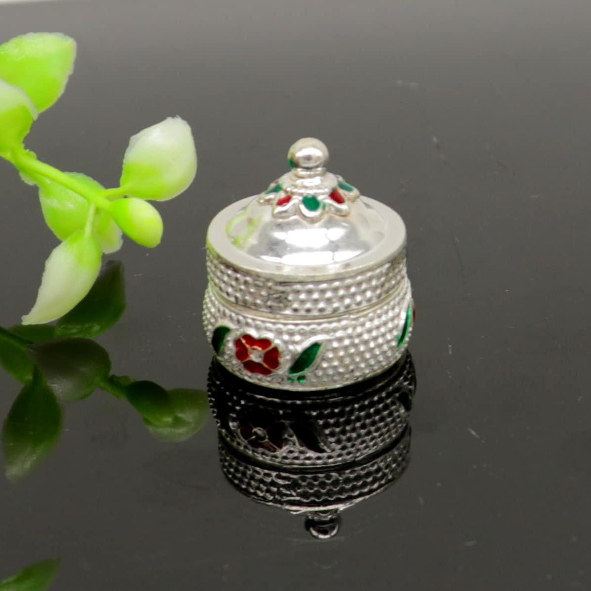 925 sterling silver unique antique design handmade brides eyes kajal box, surma box, kumkum sindur box, small trinket box article stb103 - TRIBAL ORNAMENTS