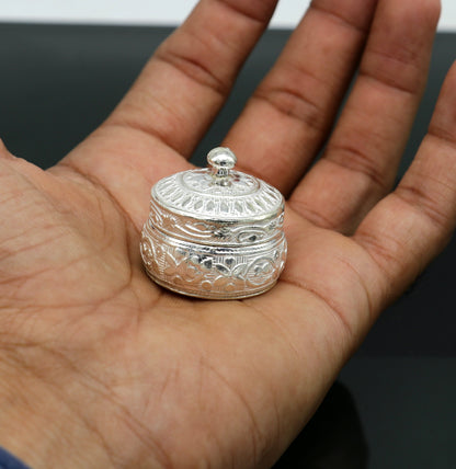 Sterling silver handmade antique brides eyes kajal box, surma, kumkum sindur, and small trinket storage by TRIBAL ORNAMENTS.