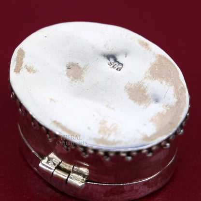 925 sterling silver George V coin-shaped trinket box with unique design, ideal for jewelry, eyeliner, or sindur storage by Tribal Ornaments