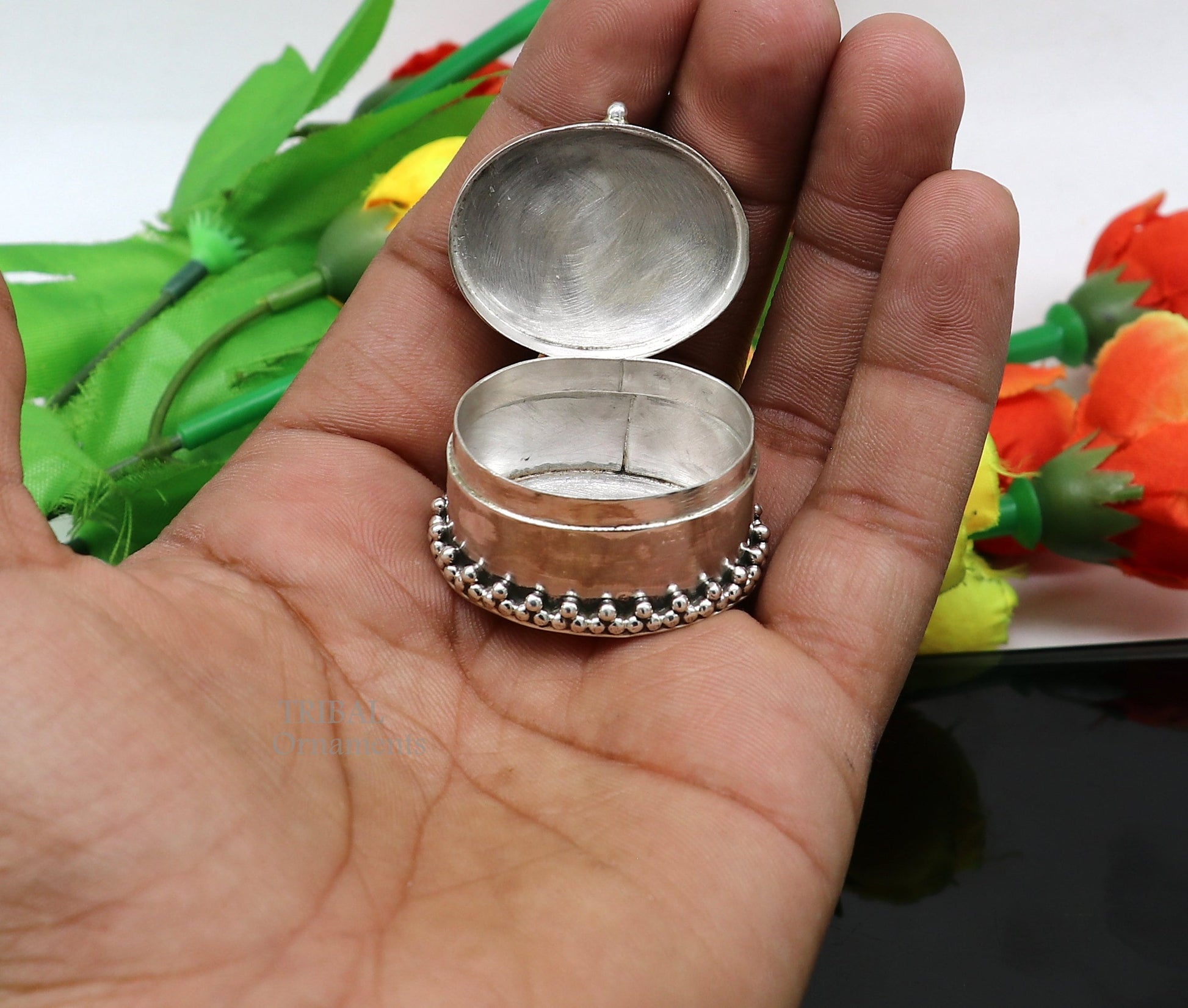 925 sterling silver trinket box with unique stone work, Kajal eyeliner and Sindur storage, bridal gift by TRIBAL ORNAMENTS