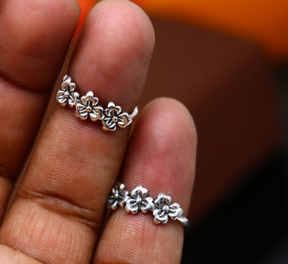 925 sterling silver uniquely handcrafted flower style oxidized toe rings. best brides wedding jewelry tribal jewelry ytr16 - TRIBAL ORNAMENTS