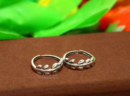 925 sterling silver uniquely handcrafted unique style antique look toe rings. best brides wedding jewelry ethnic  tribal jewelry ytr19 - TRIBAL ORNAMENTS