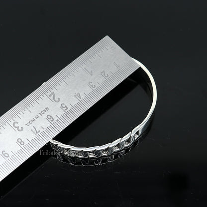Sterling silver vintage-style adjustable bangle cuff bracelet, handmade unisex jewelry with antique design from Tribal Ornaments.