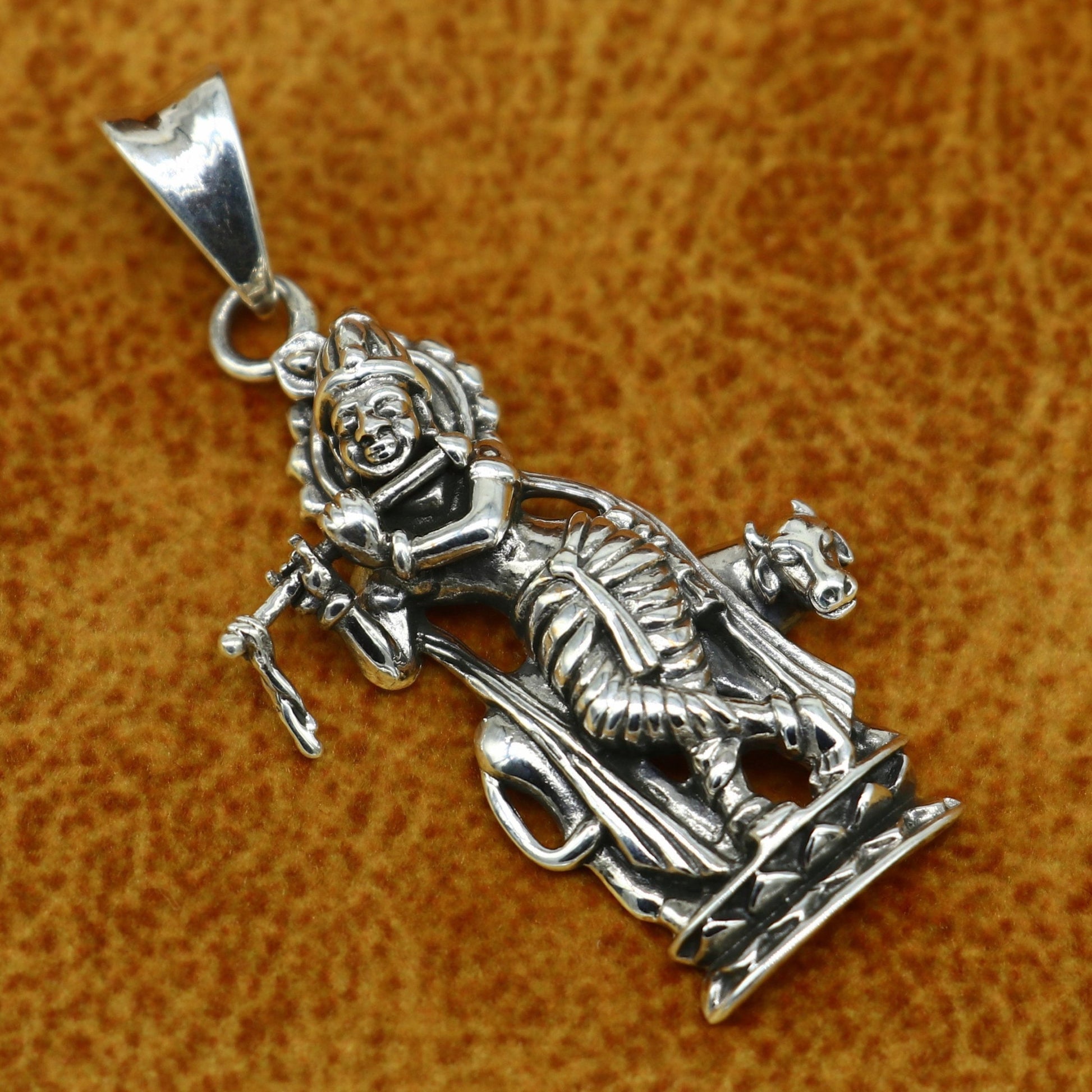 925 sterling silver vintage Antique stylish Hindu idol Krishna with cow Pendant, amazing design stunning pendant gifting jewelry ssp537 - TRIBAL ORNAMENTS
