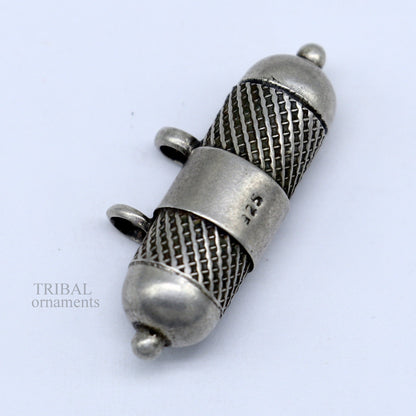 925 Sterling silver vintage amulet pendant with engraved design, box pendant, mantra box, tribal ornament style for spiritual jewelry