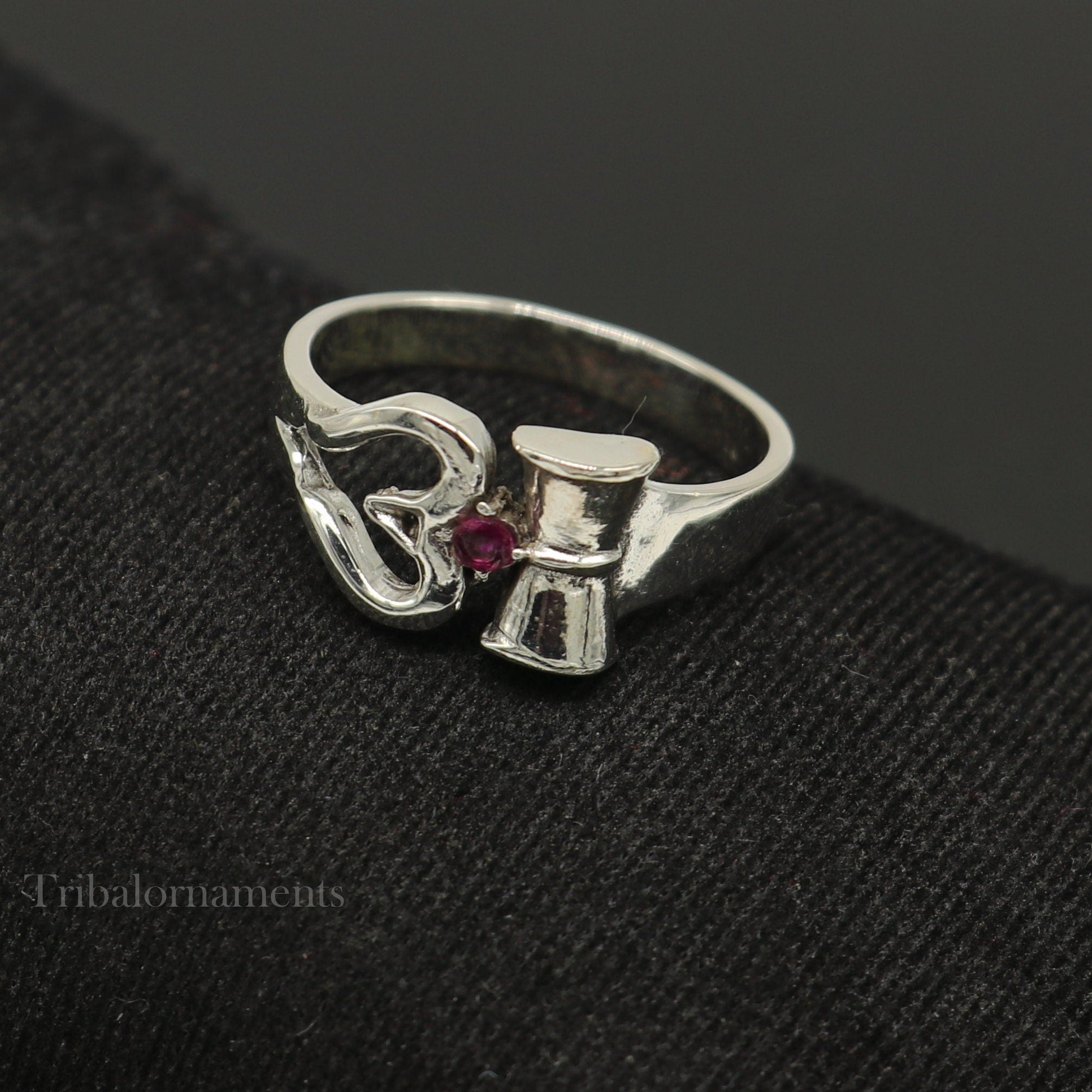 925 sterling silver vintage Shiva trident and damaru design ring, unisex custom jewelry by Tribal Ornaments.