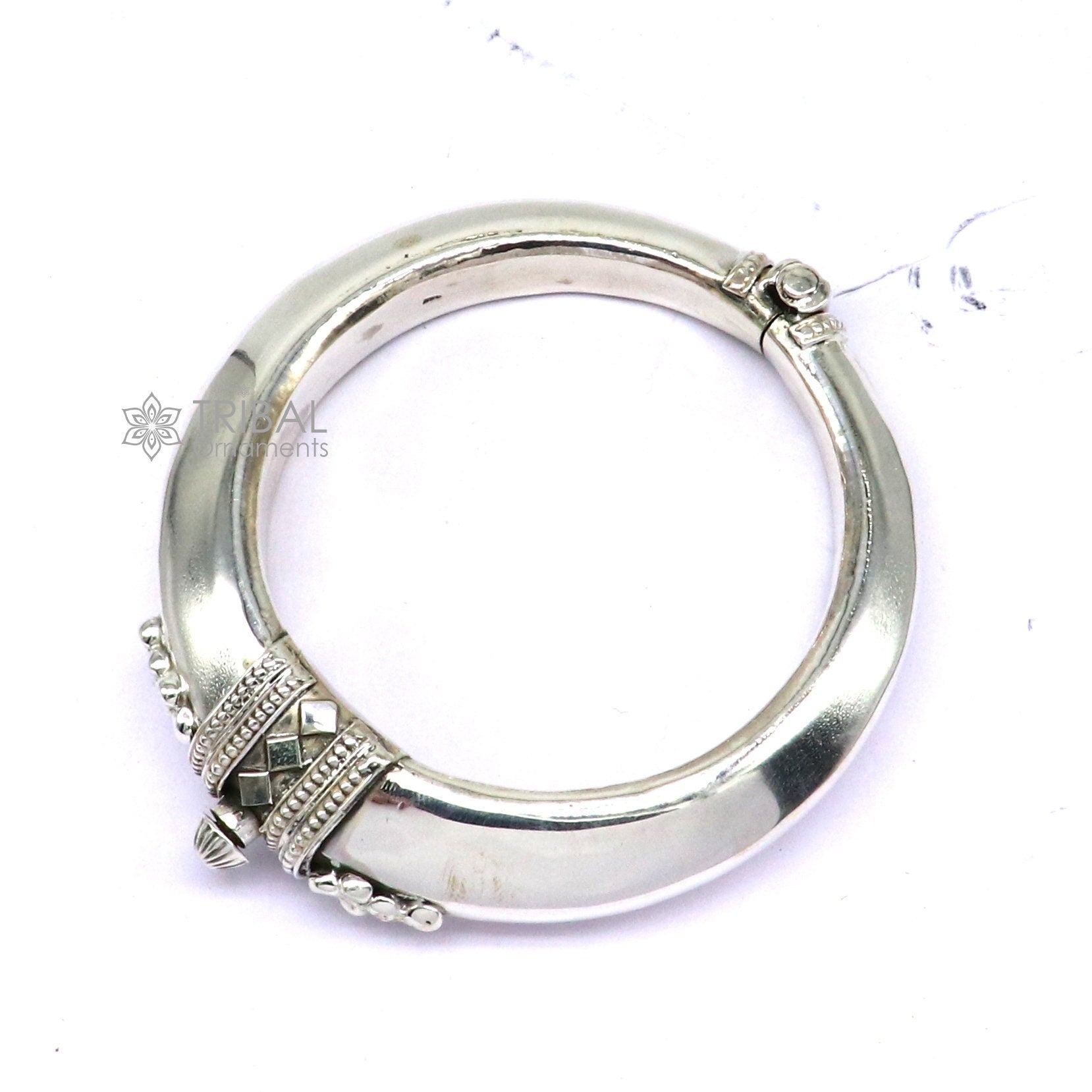 Sterling silver vintage handmade bangle bracelet with plain design, ethnic Banjara jewelry, crafted by TRIBAL ORNAMENTS.