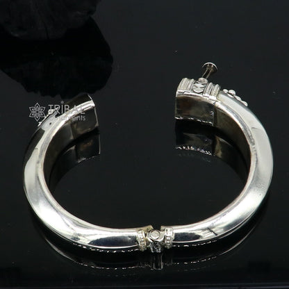 Sterling silver vintage plain design handmade bangle bracelet with ethnic Banjara style by Tribal Ornaments.