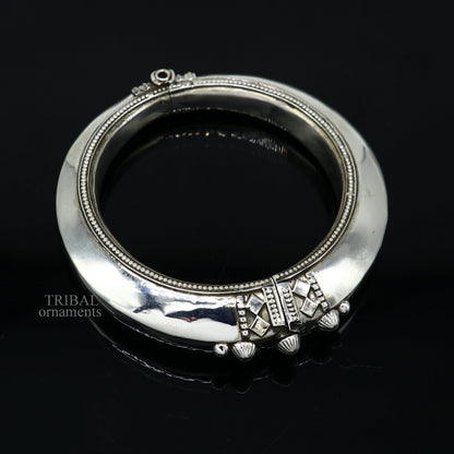 925 sterling silver vintage open face adjustable cuff bracelet by TRIBAL ORNAMENTS, unisex ethnic jewelry with plain design.