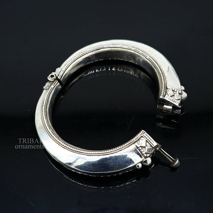 925 sterling silver vintage open face adjustable cuff bangle bracelet by TRIBAL ORNAMENTS, unisex ethnic jewelry with plain design