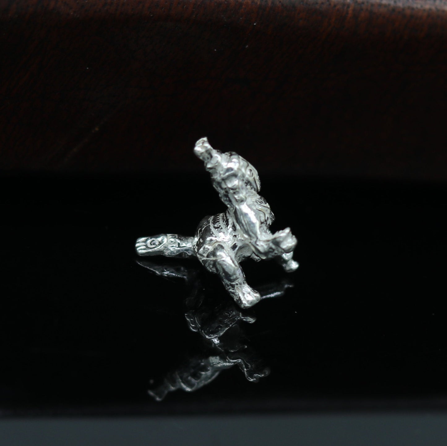 Solid silver handmade customized design indian idol little krishna, Ladu Gopal, small statue sculpture home temple puja art, utensils su06 - TRIBAL ORNAMENTS