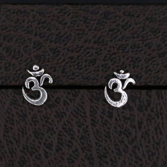 Sterling silver handmade aum om stud earring fabulous indan idol symbol earring jewelry for unisex s26 - TRIBAL ORNAMENTS
