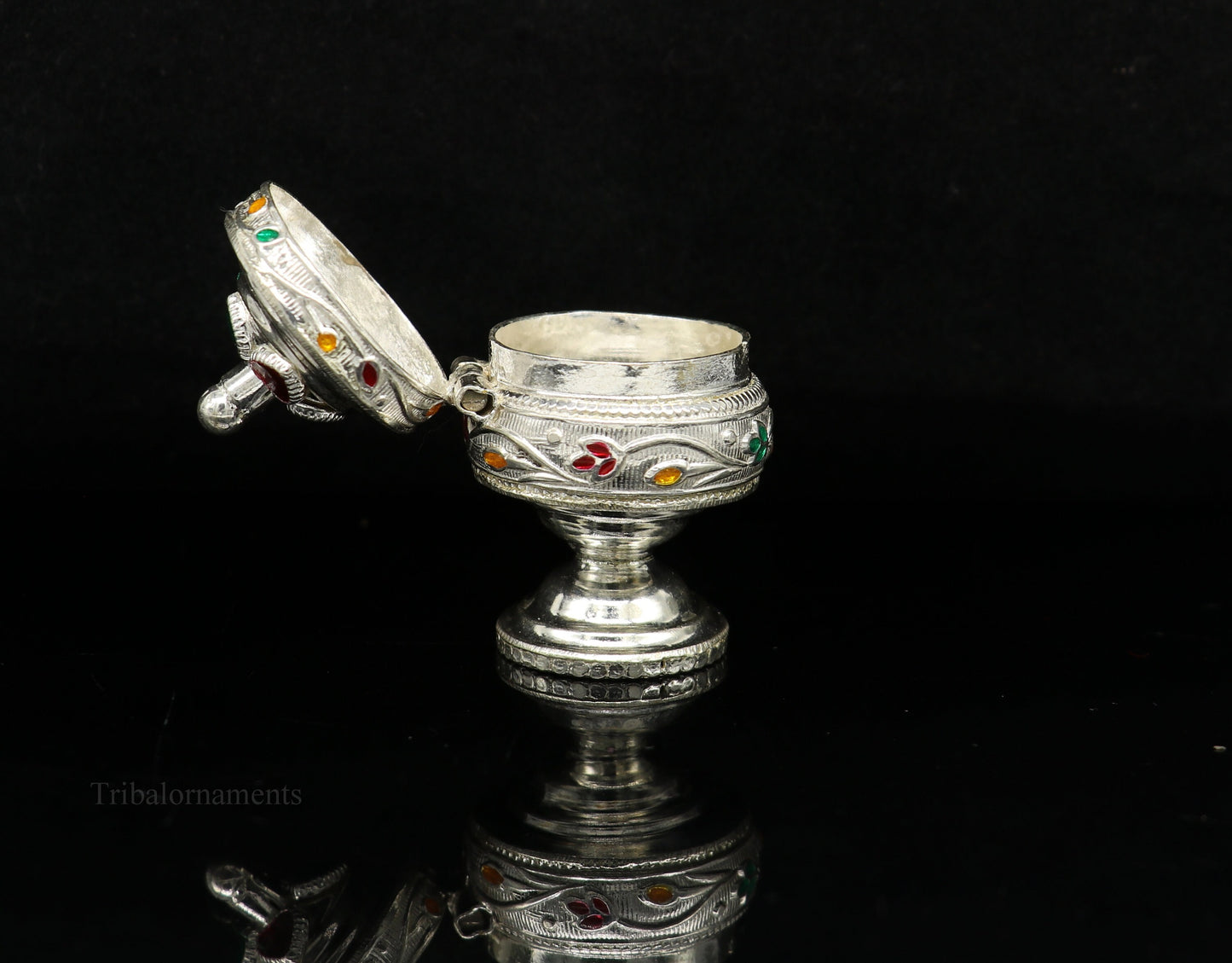 Solid sterling silver vintage royal designer handmade brides eyes kajal box, surma box, kumkum sindur box, small trinket box article stb236 - TRIBAL ORNAMENTS