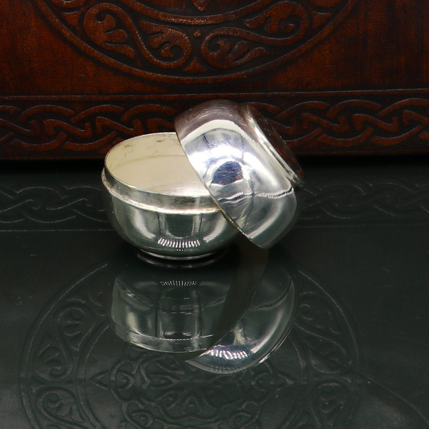 999 fine silver handmade gorgeous prasad box with cap, trinket box, container box, brides gifting, jewelry box, solid silver article stb95 - TRIBAL ORNAMENTS