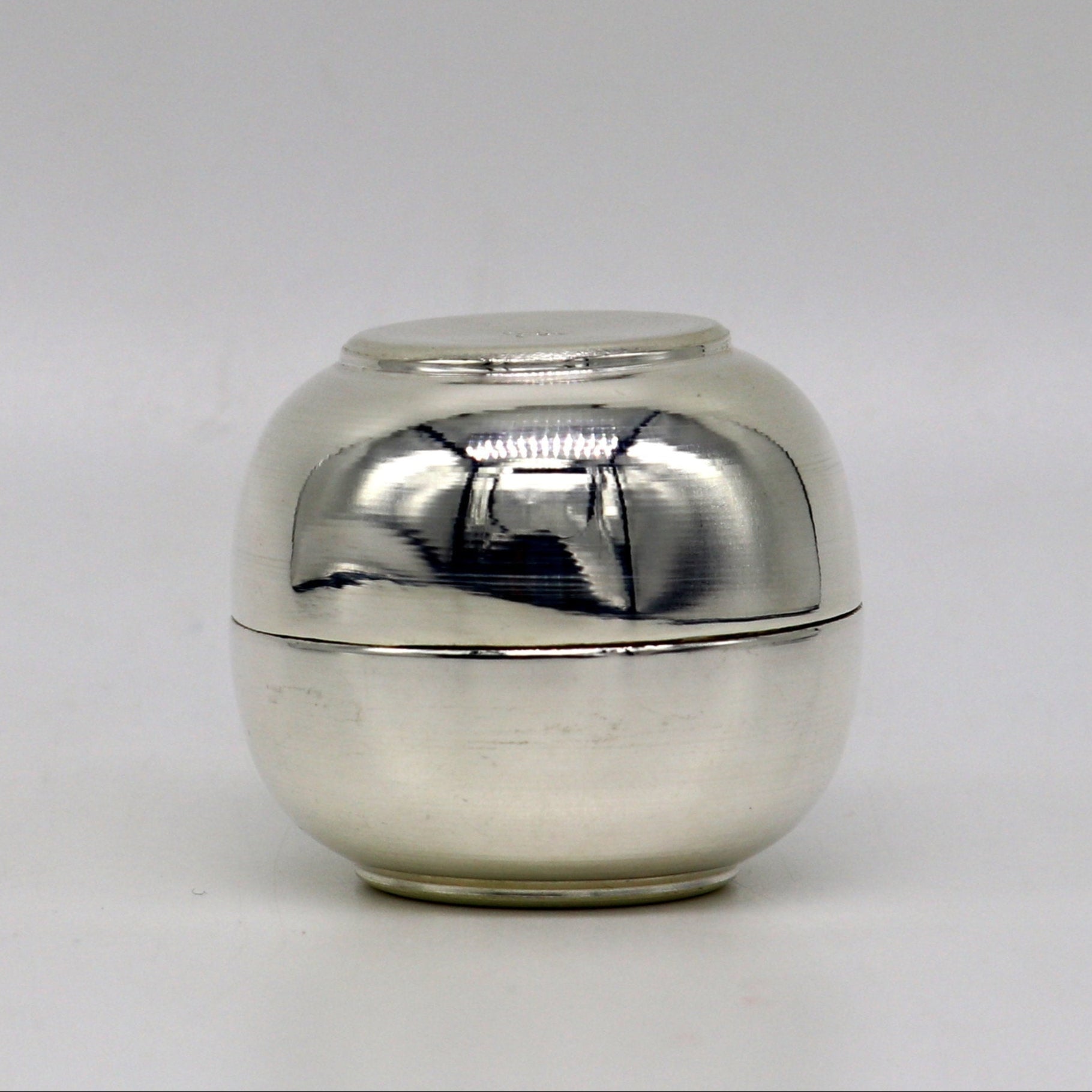 999 fine silver handmade gorgeous prasad box with cap, trinket box, container box, brides gifting, jewelry box, solid silver article stb95 - TRIBAL ORNAMENTS