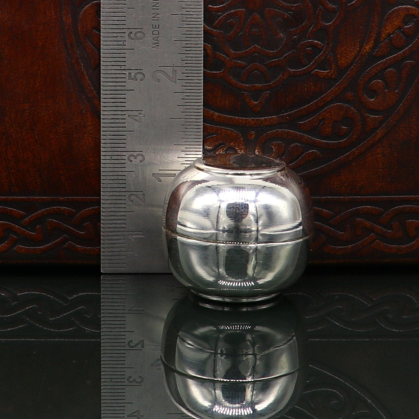 999 fine silver handmade gorgeous prasad box with cap, trinket box, container box, brides gifting, jewelry box, solid silver article stb95 - TRIBAL ORNAMENTS