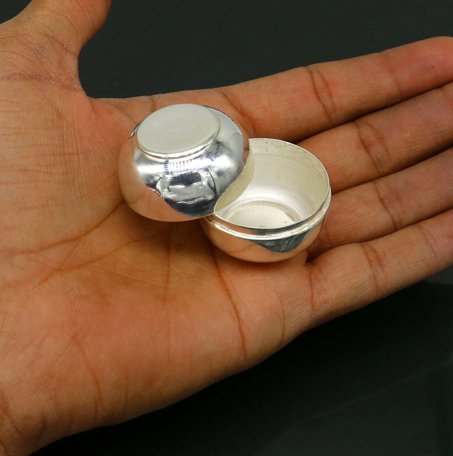 999 fine silver handmade gorgeous prasad box with cap, trinket box, container box, brides gifting, jewelry box, solid silver article stb95 - TRIBAL ORNAMENTS