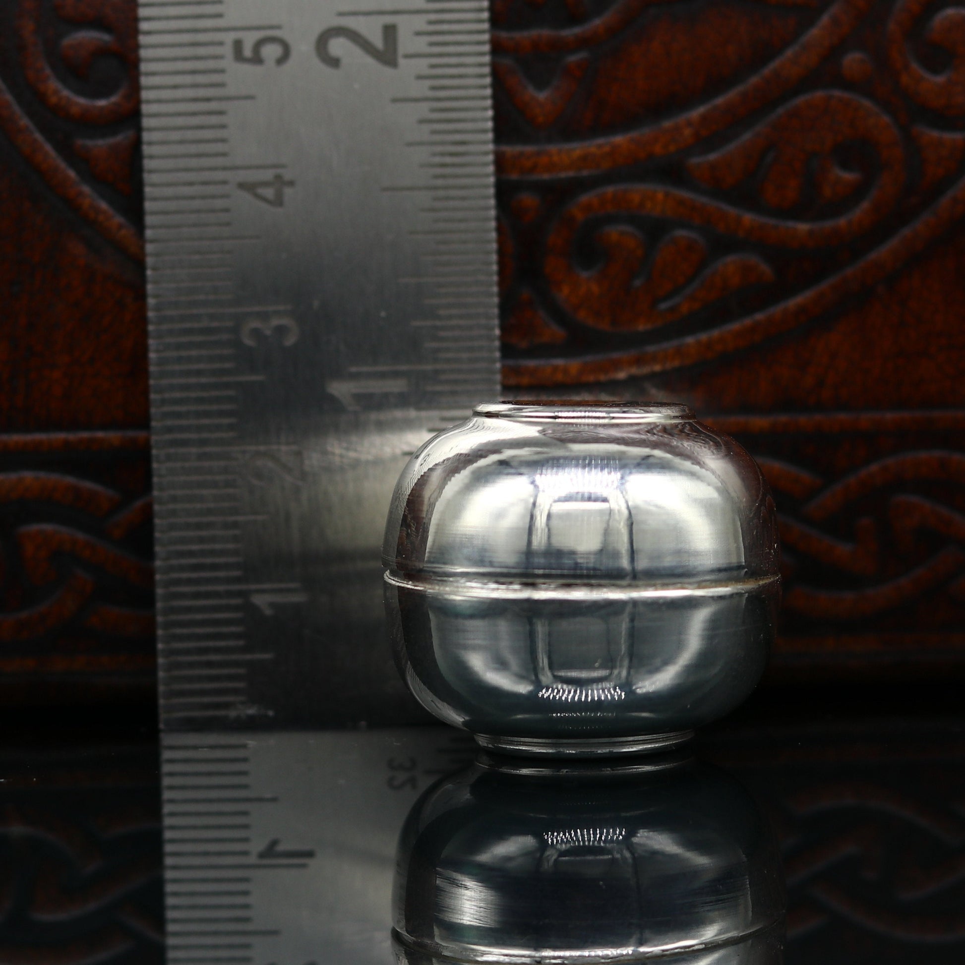 999 fine silver handmade gorgeous small idol's Prasad box, trinket box, container box, brides sindur box, solid silver article utensil sv183 - TRIBAL ORNAMENTS