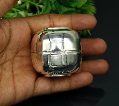 999 fine silver handmade gorgeous small idol's Prasad box, trinket box, container box, brides sindur box, solid silver article utensil sv184 - TRIBAL ORNAMENTS