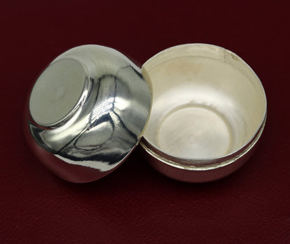999 fine silver handmade gorgeous small idol's Prasad box, trinket box, container box, brides sindur box, solid silver article utensil sv184 - TRIBAL ORNAMENTS