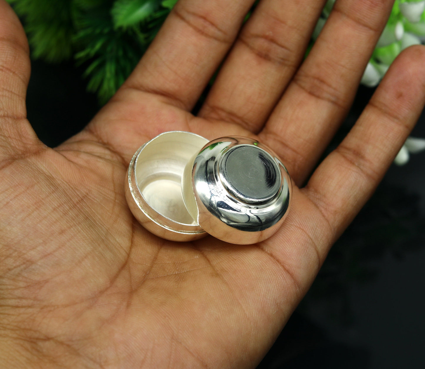 Handmade 999 fine silver small idol Prasad and trinket box with intricate design, ideal for brides Sindur storage, by TRIBAL ORNAMENTS.