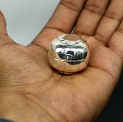 Handmade 999 fine silver small idol Prasad and trinket box with intricate design, ideal for brides' Sindur storage, by Tribal Ornaments.