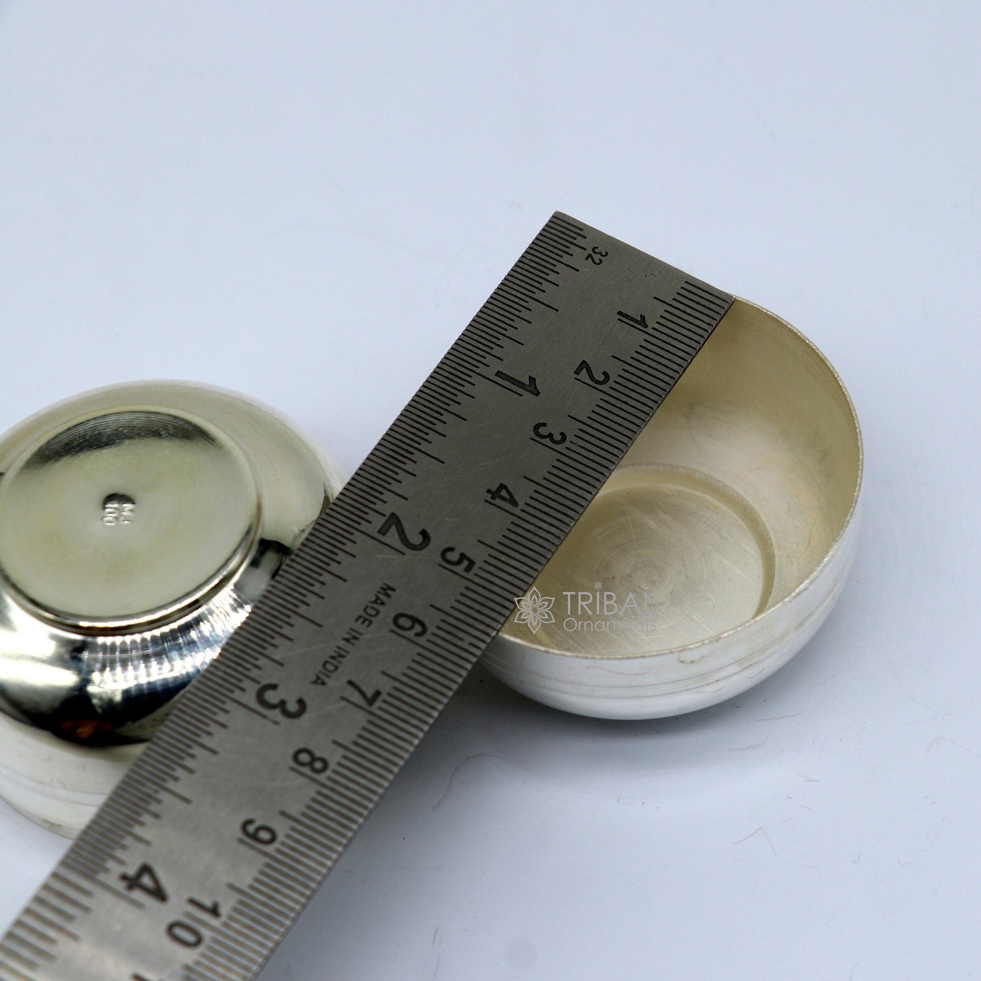 999 fine silver handmade gorgeous small idol's Prasadam box, trinket box, container box, solid silver puja article utensils su1107 - TRIBAL ORNAMENTS