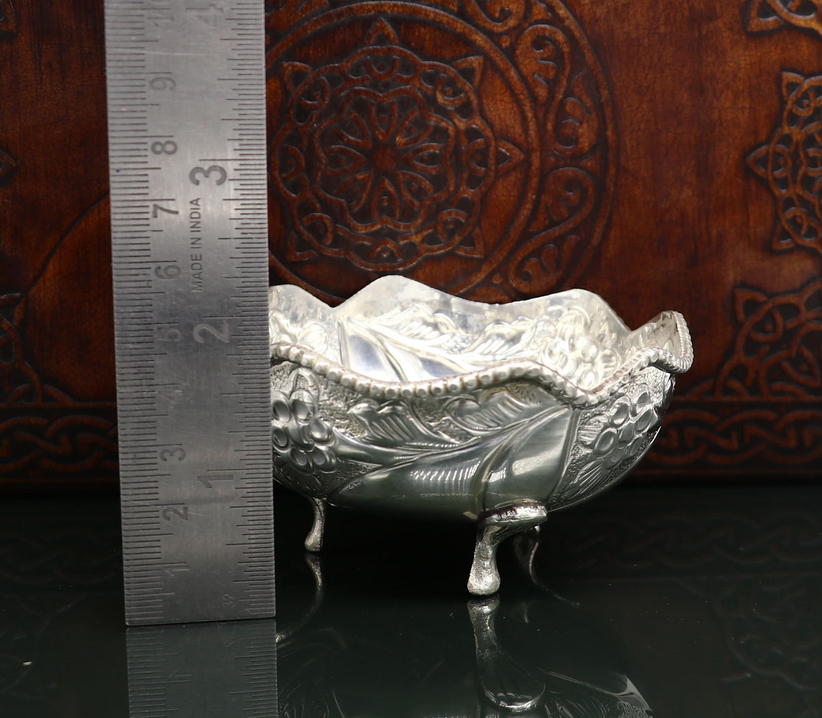 Fine silver vintage worshipping puja bowl with intricate design, ideal for prasadam and idol offerings in Hindu rituals.
