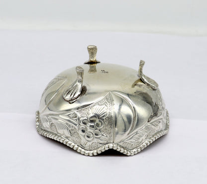 Vintage 999 fine silver worshipping puja bowl with intricate design, ideal for prasadam and idol offerings in Hindu rituals.