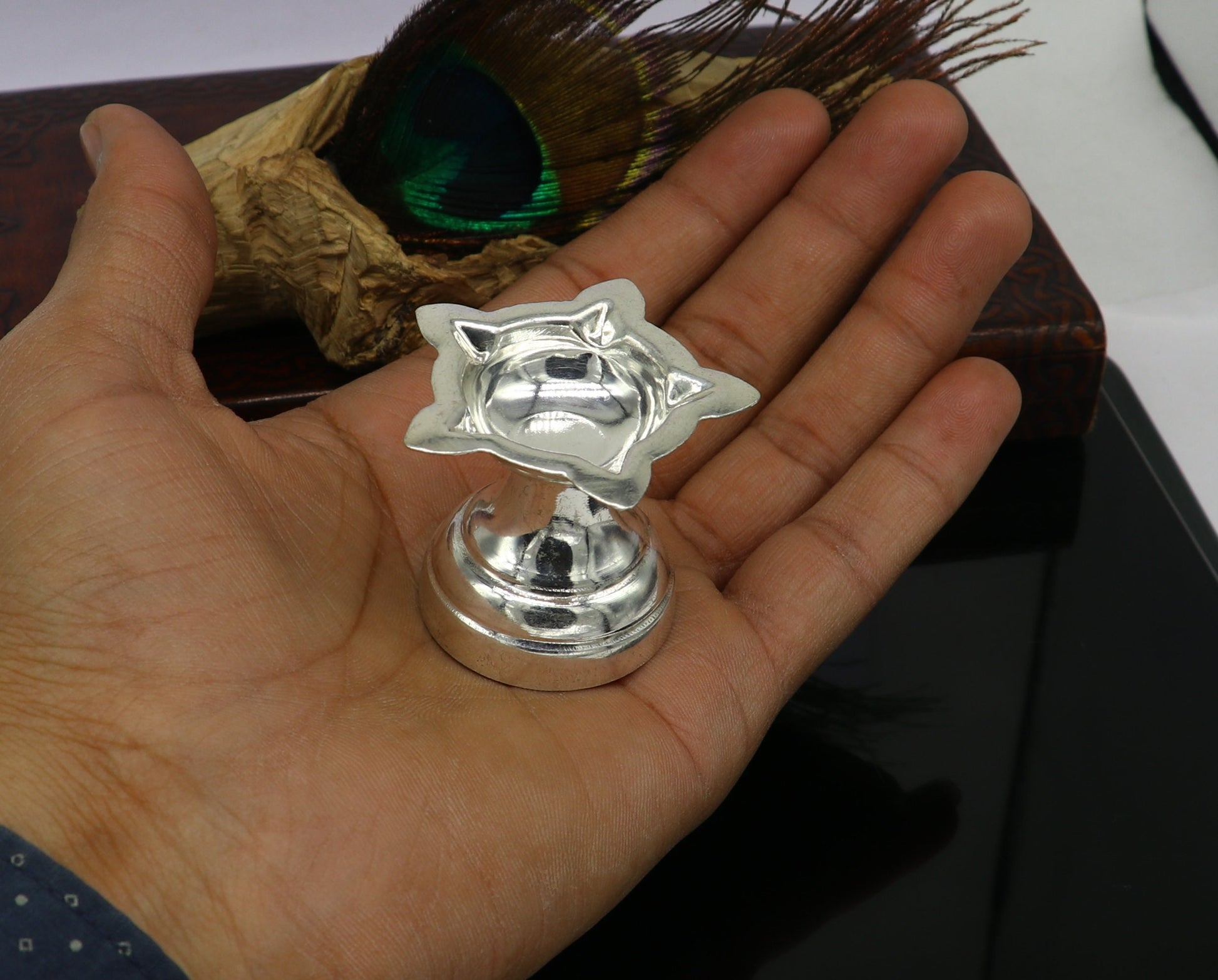 999 pure silver handmade elegant oil lamp, silver home temple utensils, silver diya, deepak, silver vessels, silver puja article su406 - TRIBAL ORNAMENTS