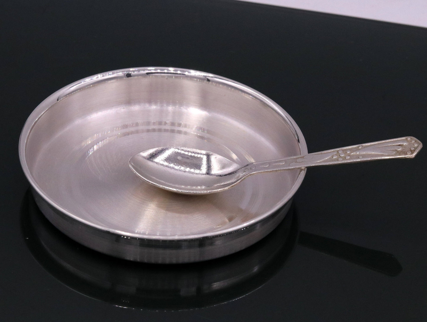 999 pure silver handmade silver baby plate and spoon set, silver has antibacterial properties, keep stay healthy, silver vessels sv08 - TRIBAL ORNAMENTS