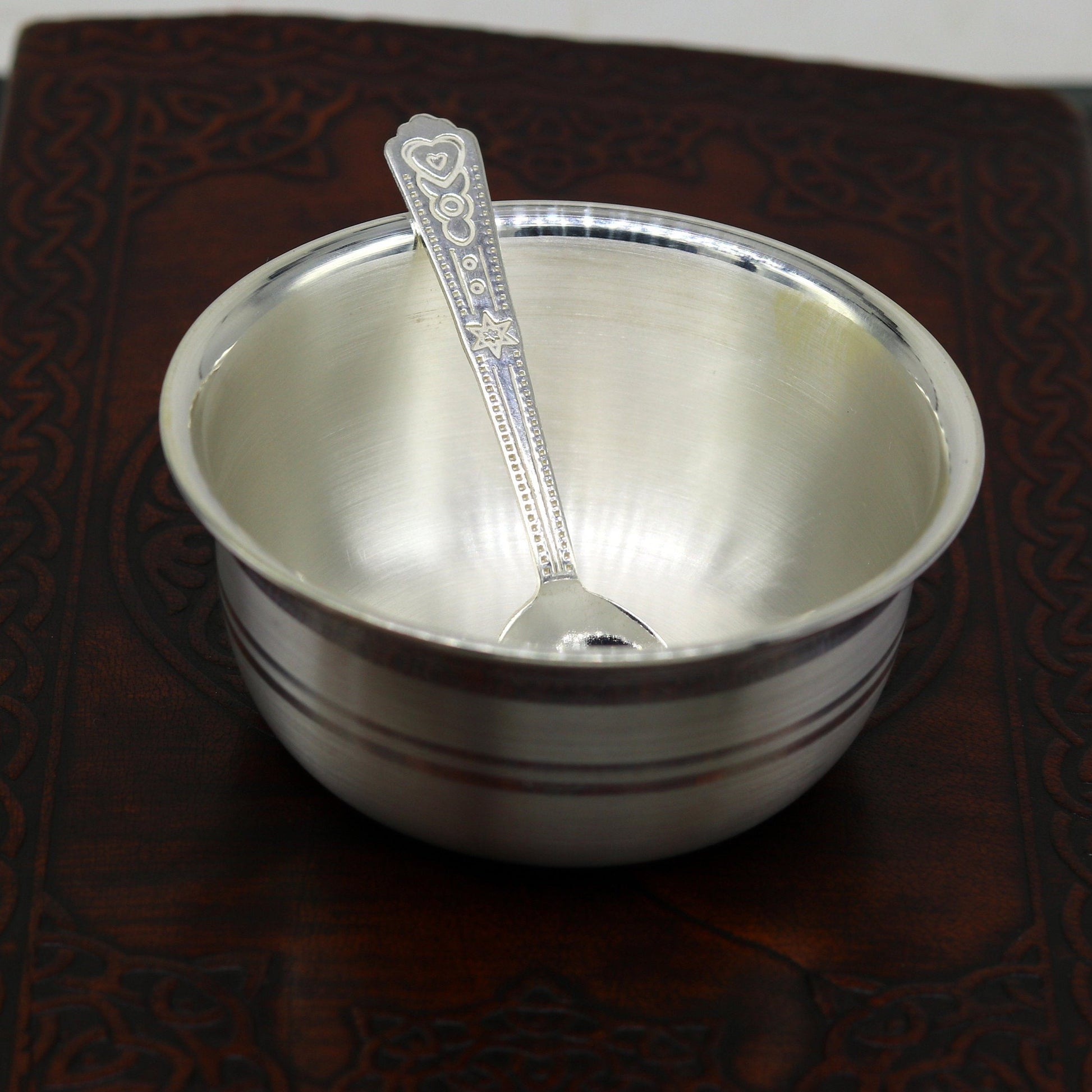 999 pure silver handmade solid bowl and spoon, table serving bowl, silver vessels, food serving utensils set, silver kitchen tools art sv84 - TRIBAL ORNAMENTS