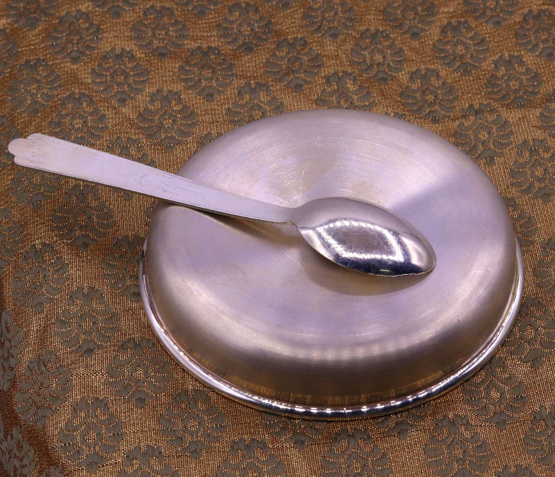 999 sterling silver handmade silver plate tray and spoon set, silver baby vessels set , silver vessels , silver utensils from india sv04 - TRIBAL ORNAMENTS