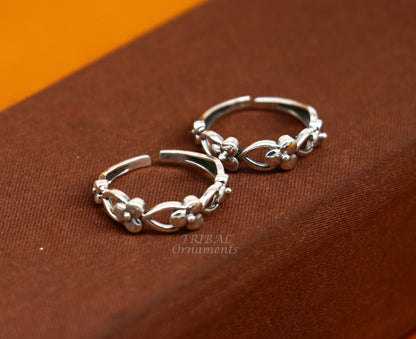 Sterling silver toe ring with intricate tribal design, perfect for brides and ethnic wedding jewelry by TRIBAL ORNAMENTS.