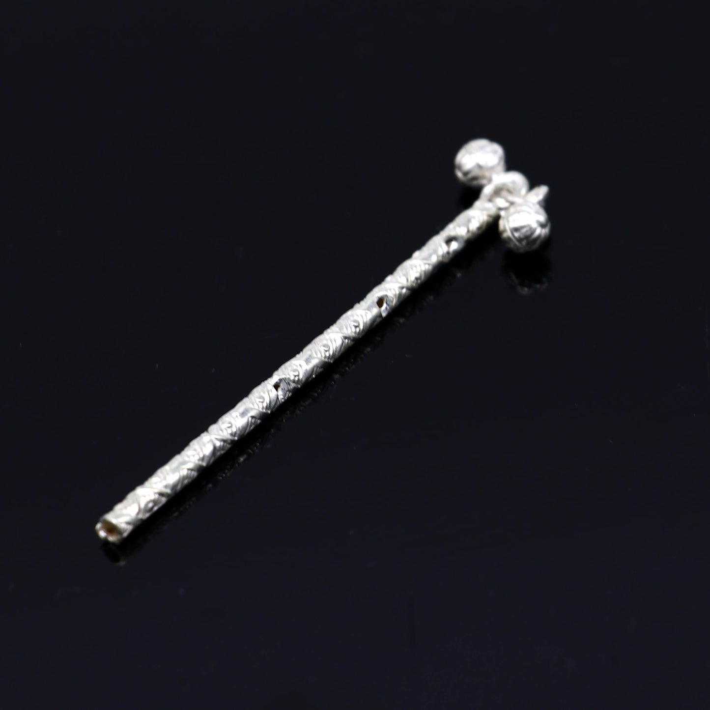 Solid sterling silver handmade Krishna idol with flute, detailed puja art, featuring traditional Gopala and Bansuri designs.