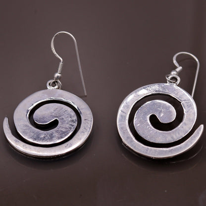 Amazing spiral design 925 solid sterling silver scratch link fancy hoops earrings tribal jewelry from Rajasthan india daily use jewelry s420 - TRIBAL ORNAMENTS