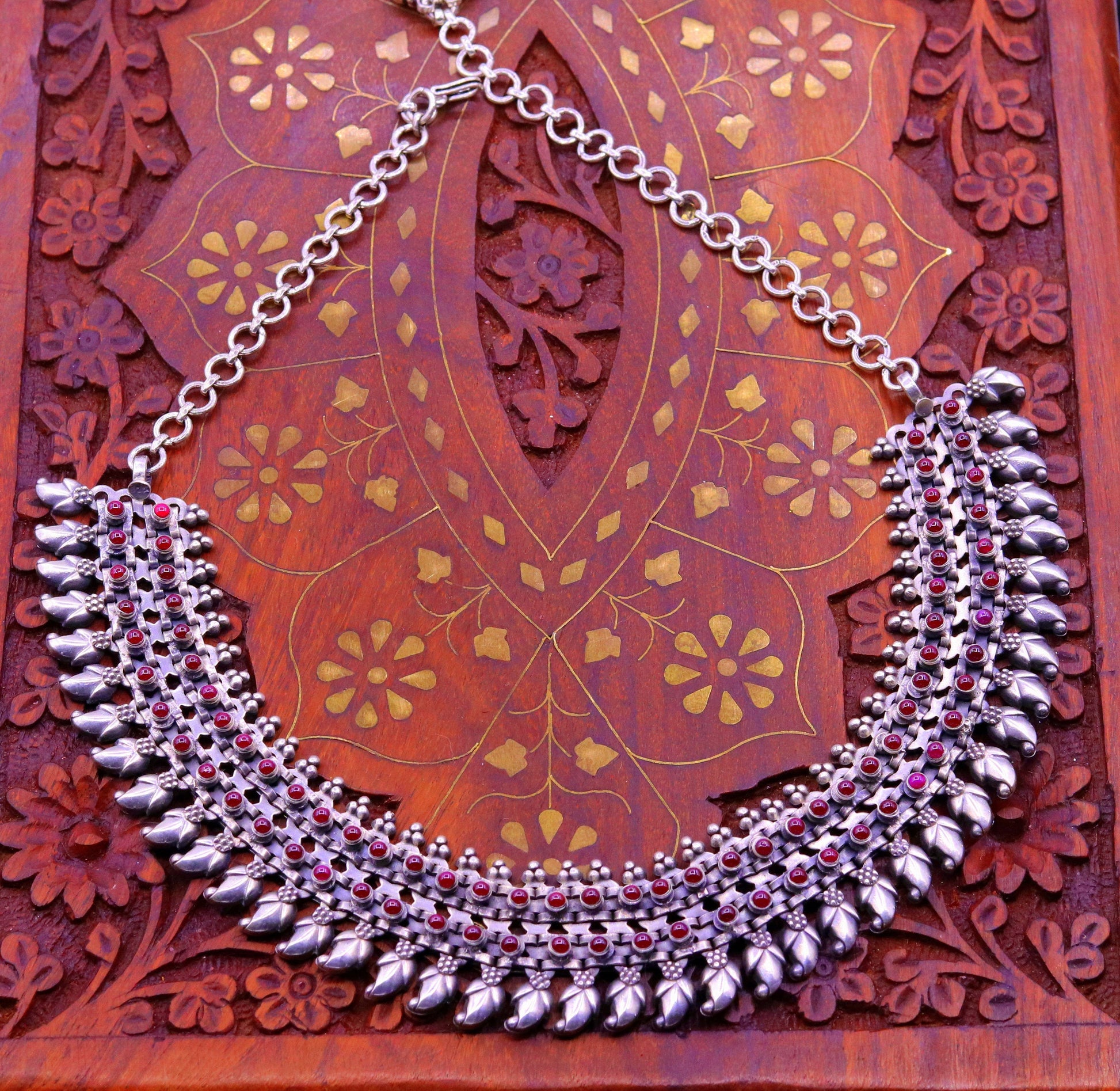 Vintage Indian tribal charm necklace set in 925 sterling silver with intricate handmade design, perfect for gifting.