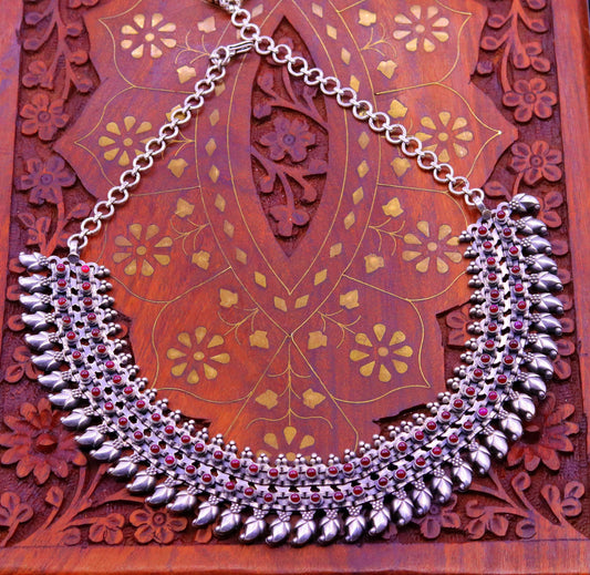 Vintage Indian tribal charm necklace set in 925 sterling silver with intricate handmade design, perfect for gifting.