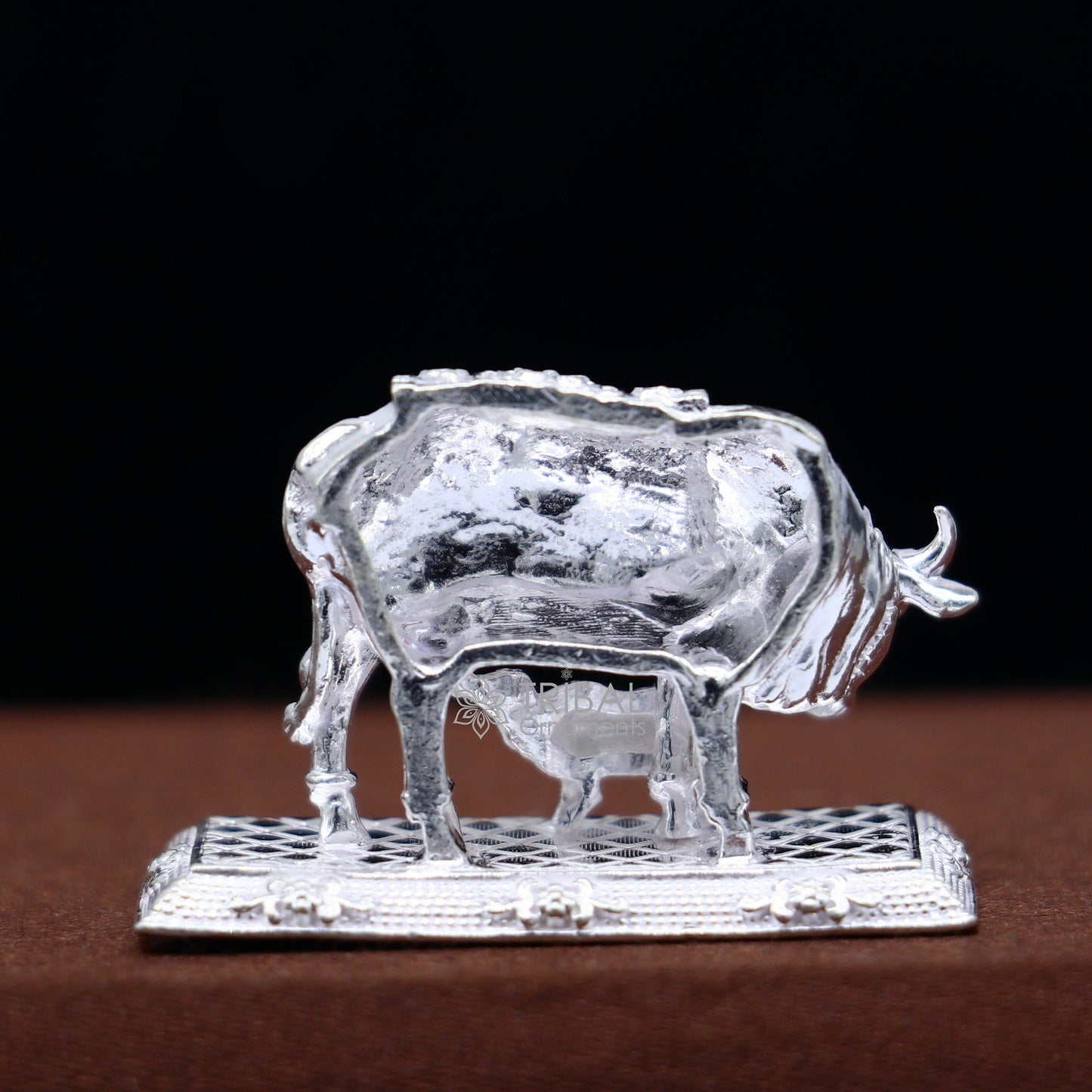 Divine cow with calf 925 sterling silver Kamdhenu cow, deity's cow, wishing cow, silver worshipping article for wealth and prosperity art639 - TRIBAL ORNAMENTS