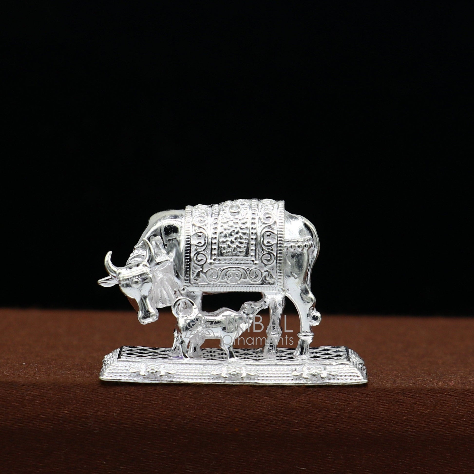 Divine cow with calf 925 sterling silver Kamdhenu cow, deity's cow, wishing cow, silver worshipping article for wealth and prosperity art639 - TRIBAL ORNAMENTS