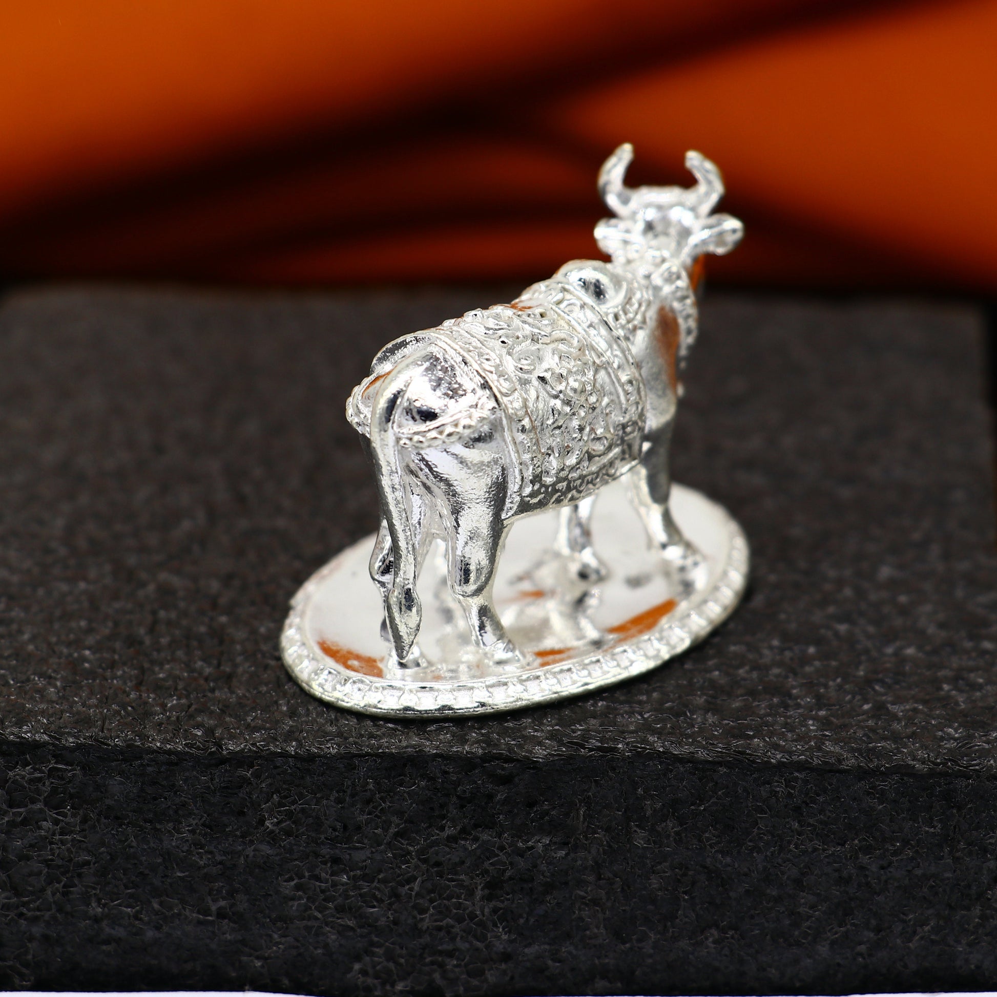 Divine cow with calf 925 sterling silver vintage design Kamdhenu cow, deity's cow, wishing cow, silver worshipping puja article su1163 - TRIBAL ORNAMENTS
