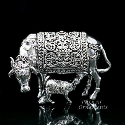 Divine cow with calf 925 sterling silver vintage Nakshi work design Kamdhenu cow, deity's cow, wishing cow, silver worshipping puja art556 - TRIBAL ORNAMENTS