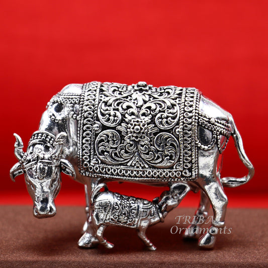 Divine cow with calf 925 sterling silver vintage Nakshi work design Kamdhenu cow, deity's cow, wishing cow, silver worshipping puja art556 - TRIBAL ORNAMENTS