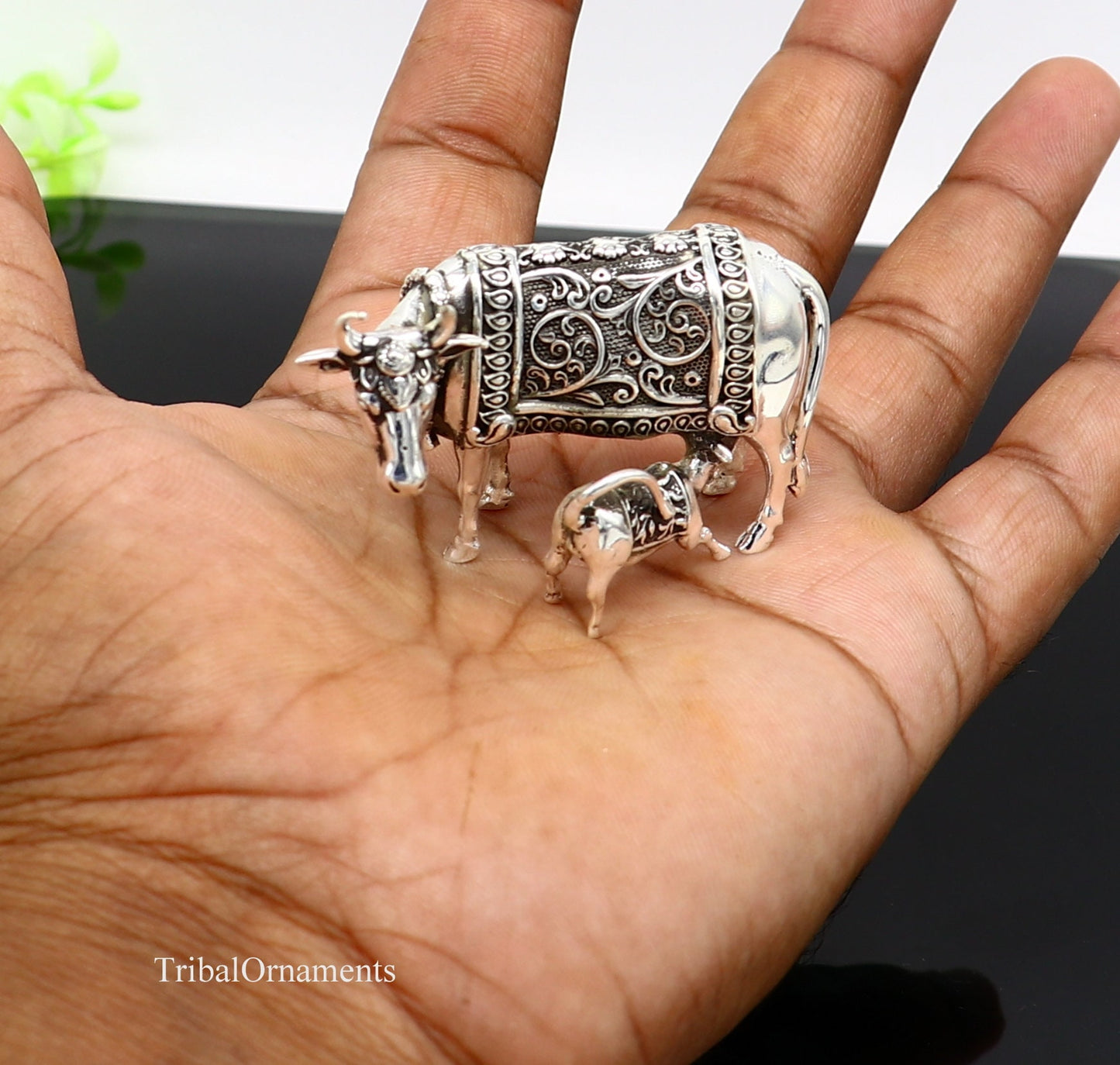 Divine cow with calf 925 sterling silver vintage Nakshi work design Kamdhenu cow, deity's cow, wishing cow, silver worshipping puja stb120 - TRIBAL ORNAMENTS