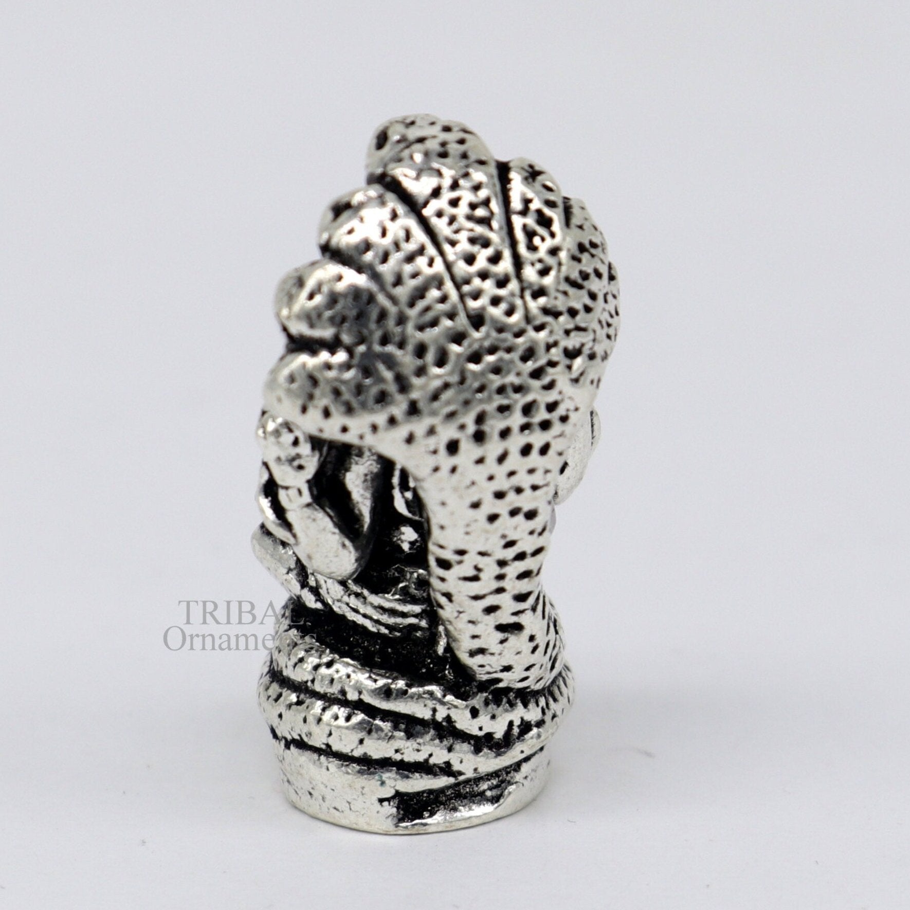 Divine stylish 925 Sterling silver solid small lord Ganesha statue art, best puja figurine for home temple for wealth and prosperity art517 - TRIBAL ORNAMENTS