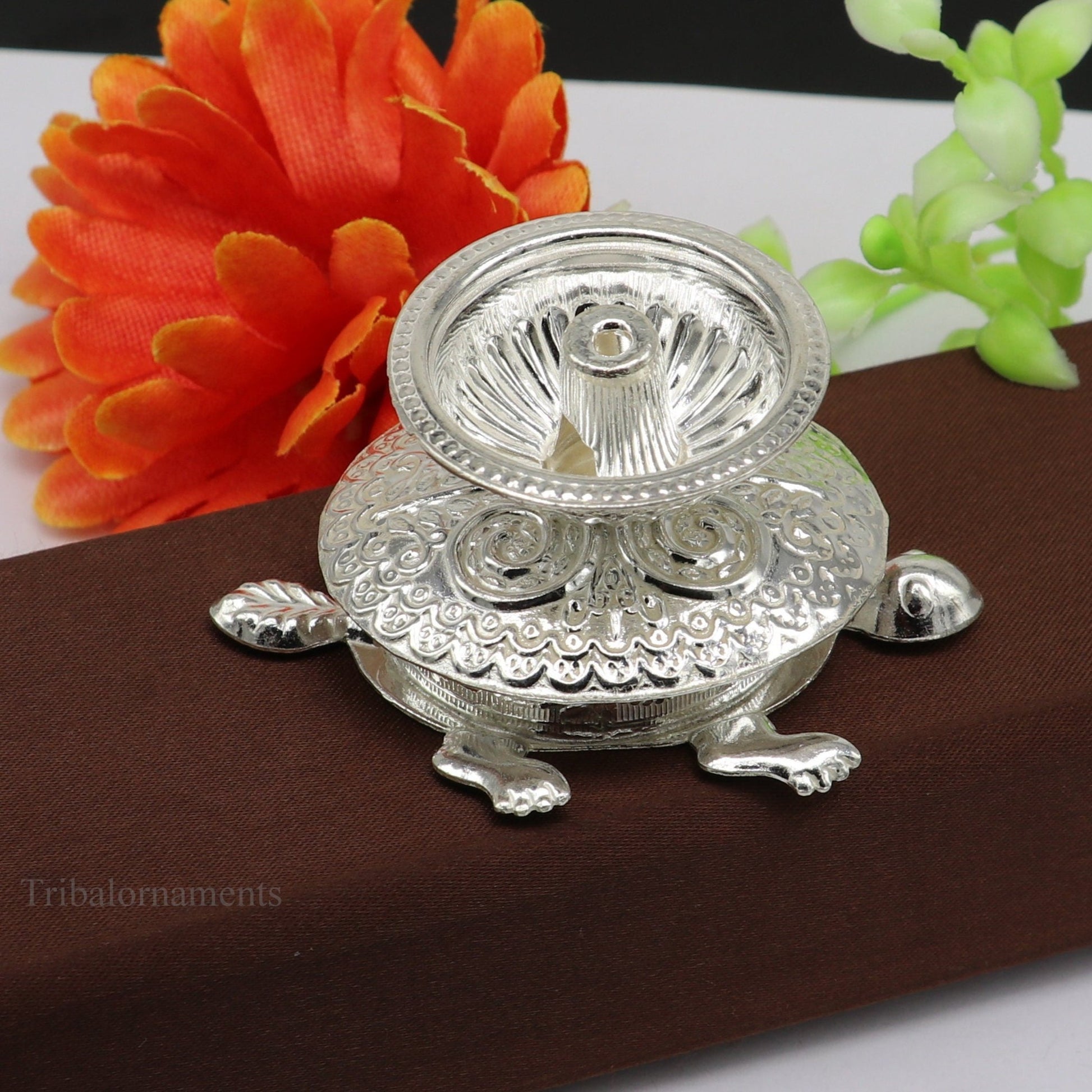 Diwali puja special solid silver handmade tortoise design oil lamp, silver deepak diya, silver temple utensils ,silver puja articles su414 - TRIBAL ORNAMENTS