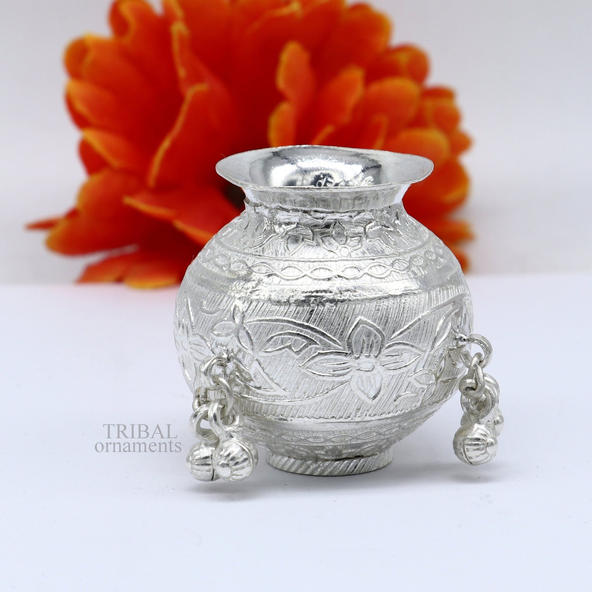Exclusive 925 sterling silver handmade plain small Kalash or pot, unique special silver puja article, water or milk kalash pot india su704 - TRIBAL ORNAMENTS