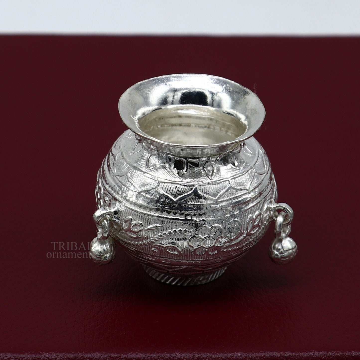 Exclusive 925 sterling silver handmade plain small Kalash or pot, unique special silver puja article, water or milk kalash pot india su705 - TRIBAL ORNAMENTS